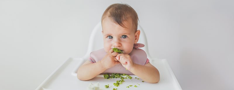 Захранване, водено от бебето: 7 факта, които родителите трябва да знаят за него