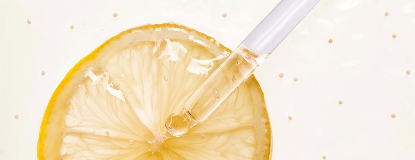 Пилинг с плодови киселини: Ефект, предимства и недостатъци 