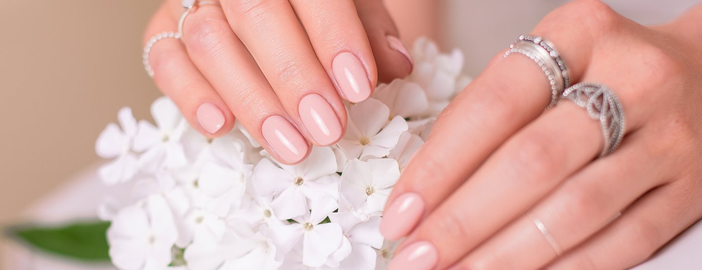 Сватбен маникюр: Най-актуалните тенденции