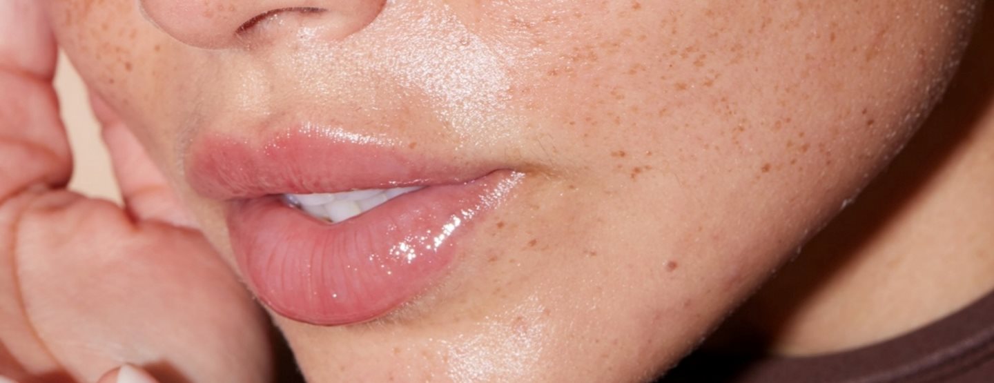 Пролетният хит в грима: Как да носим Cloud Lips?