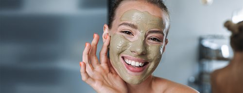 Есенна грижа за кожата: 3 DIY маски за лице с тиква, канела и още!