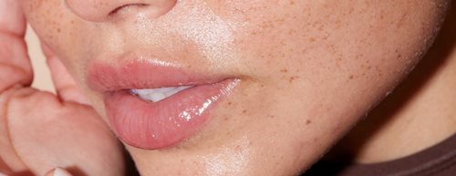 Пролетният хит в грима: Как да носим Cloud Lips?