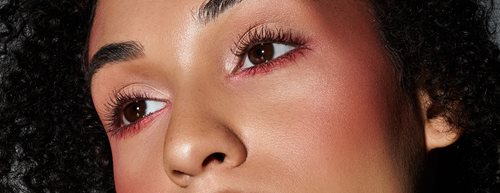 Cranberry Blush: Най-красивият руж за студените месеци!
